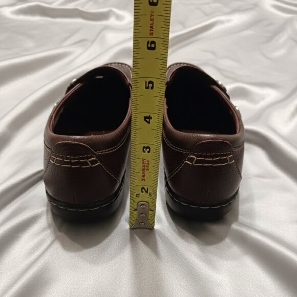 Clarks Ashland Lane Q Slip-On Leather Loafer in Redwood Women's Size 9.5W - Picture 6 of 8